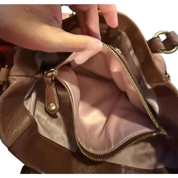 Authentic Coach Leather Handbag - Chic Brown Tote - Picture 8 of 9